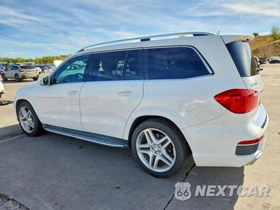 Drugie zdjęcie samochodu z przodu: 2016 MERCEDES-BENZ GL 550 4MATIC VIN:4JGDF7DE2GA667473 - miniatura
