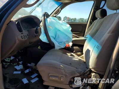 Zdjęcie 7 z 12 samochodu: 2004 TOYOTA TUNDRA LIMITED VIN:5TBDT48194S461190 - miniatura