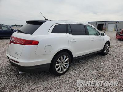 Trzecie zdjęcie samochodu z tyłu: 2011 LINCOLN MKT VIN:2LMHJ5FR7BBJ52779 - miniatura