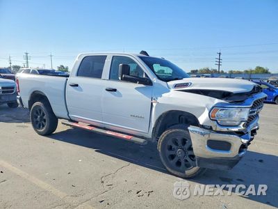 Czwarte zdjęcie samochodu z boku: 2020 RAM 2500 TRADESMAN VIN:3C6UR5CL3LG264413 - miniatura