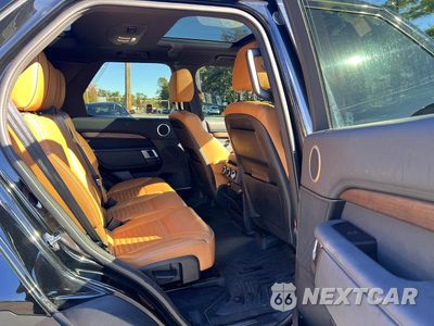 Zdjęcie 6 z 10 samochodu: 2020 LAND ROVER DISCOVERY HSE VIN:SALRR2RV5L2425013 - miniatura