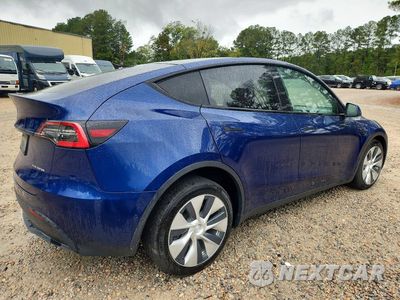 Trzecie zdjęcie samochodu z tyłu: 2021 TESLA MODEL Y VIN:5YJYGDEE3MF071369 - miniatura