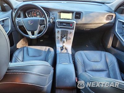 Zdjęcie 8 z 12 samochodu: 2017 VOLVO S60 DYNAMIC VIN:YV140MTL8H2426186 - miniatura