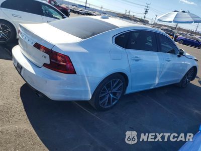 Trzecie zdjęcie samochodu z tyłu: 2018 VOLVO S90 T5 MOMENTUM VIN:LVY982AK8JP016931 - miniatura