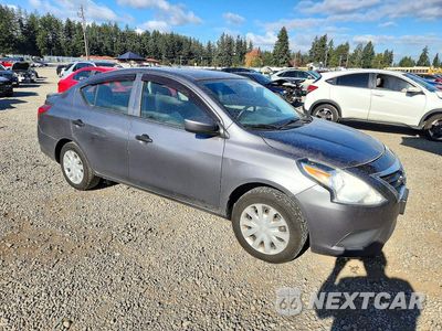 Czwarte zdjęcie samochodu z boku: 2016 NISSAN VERSA 1.6 S PLUS VIN:3N1CN7AP6GL905183 - miniatura