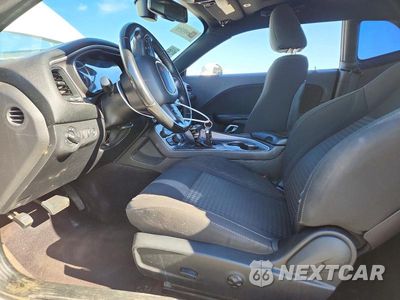 Zdjęcie 7 z 12 samochodu: 2019 DODGE CHALLENGER SXT VIN:2C3CDZAG9KH561687 - miniatura