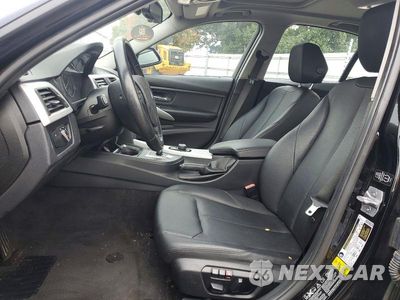 Zdjęcie 7 z 12 samochodu: 2013 BMW 328 XI VIN:WBA3B3C53DF537428 - miniatura