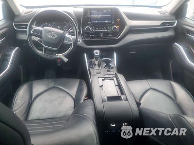 Zdjęcie 8 z 13 samochodu: 2022 TOYOTA HIGHLANDER XLE VIN:5TDGZRAH4NS539819 - miniatura