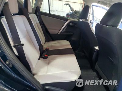 Zdjęcie 11 z 13 samochodu: 2018 TOYOTA RAV4 XLE VIN:JTMRFREV9JJ235930 - miniatura
