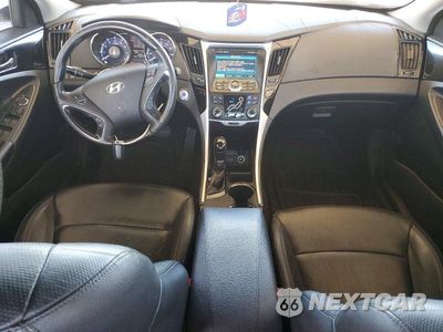 Zdjęcie 8 z 12 samochodu: 2011 HYUNDAI SONATA LIMITED VIN:5NPEC4AC3BH169562 - miniatura