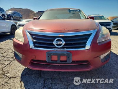Piąte zdjęcie samochodu w środku: 2014 NISSAN ALTIMA 2.5 S VIN:1N4AL3AP7EC154872 - miniatura