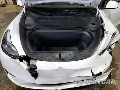 Zdjęcie 12 z 13 samochodu: 2024 TESLA MODEL Y VIN:7SAYGDEE2RA260103 - miniatura