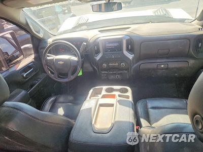 Zdjęcie 8 z 12 samochodu: 2020 CHEVROLET SILVERADO K3500 VIN:1GB4YSEY4LF346515 - miniatura