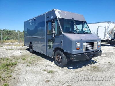 Czwarte zdjęcie samochodu z boku: 2020 FORD F59 DELIVERY TRUCK VIN:1F65F5KN8L0A03472 - miniatura