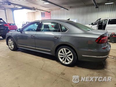 Drugie zdjęcie samochodu z przodu: 2017 VOLKSWAGEN PASSAT SE VIN:1VWGT7A35HC040492 - miniatura