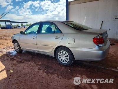 Drugie zdjęcie samochodu z przodu: 2005 TOYOTA CAMRY LE VIN:4T1BE30K85U979792 - miniatura