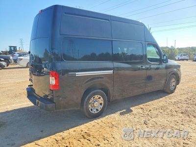 Trzecie zdjęcie samochodu z tyłu: 2015 NISSAN NV 2500 VIN:1N6BF0LY3FN801636 - miniatura