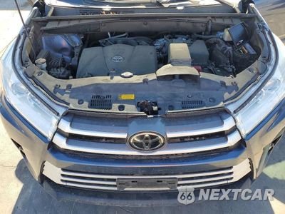Zdjęcie 12 z 13 samochodu: 2018 TOYOTA HIGHLANDER XLE VIN:5TDKZRFH2JS259989 - miniatura