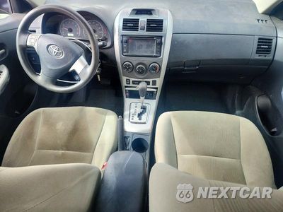 Zdjęcie 8 z 12 samochodu: 2013 TOYOTA COROLLA LE VIN:2T1BU4EEXDC024942 - miniatura