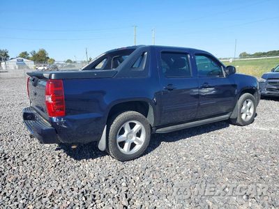 Trzecie zdjęcie samochodu z tyłu: 2010 CHEVROLET AVALANCHE LT VIN:3GNVKFE04AG291599 - miniatura