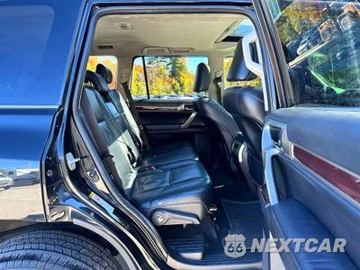 Piąte zdjęcie samochodu w środku: 2015 LEXUS GX 460 VIN:JTJBM7FX3F5110771 - miniatura