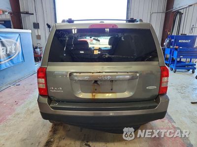 Zdjęcie 6 z 12 samochodu: 2012 JEEP PATRIOT LATITUDE VIN:1C4NJRFB1CD538512 - miniatura