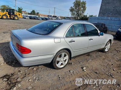 Trzecie zdjęcie samochodu z tyłu: 1998 MERCEDES-BENZ E 430 VIN:WDBJF70F4WA696539 - miniatura