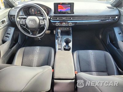 Zdjęcie 8 z 12 samochodu: 2023 HONDA CIVIC SPORT VIN:2HGFE2F50PH529160 - miniatura