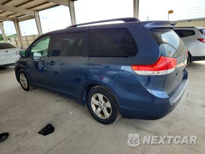 Drugie zdjęcie samochodu z przodu: 2014 TOYOTA SIENNA LE VIN:5TDKK3DCXES415114 - miniatura