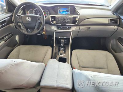 Zdjęcie 8 z 12 samochodu: 2015 HONDA ACCORD LX VIN:1HGCR2F36FA235460 - miniatura