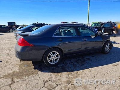 Trzecie zdjęcie samochodu z tyłu: 2006 HONDA ACCORD EX VIN:1HGCM56786A081899 - miniatura
