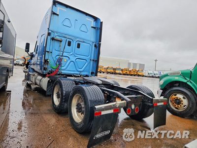 Drugie zdjęcie samochodu z przodu: 2016 FREIGHTLINER CASCADIA 125 SEMI TRUCK VIN:1FUJGLD55GLHA4203 - miniatura