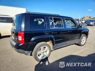 Trzecie zdjęcie samochodu z tyłu: 2015 JEEP PATRIOT LATITUDE VIN:1C4NJRFB0FD395119 - miniatura