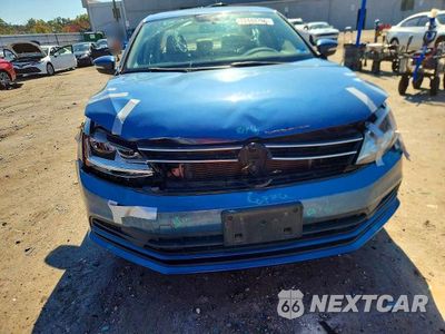 Piąte zdjęcie samochodu w środku: 2017 VOLKSWAGEN JETTA SE VIN:3VWDB7AJ9HM301464 - miniatura