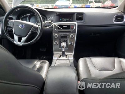 Zdjęcie 8 z 12 samochodu: 2016 VOLVO S60 PREMIER VIN:YV1612TK9G2401409 - miniatura