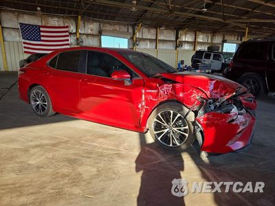 Czwarte zdjęcie samochodu z boku: 2020 TOYOTA CAMRY SE VIN:4T1G31AK3LU011398 - miniatura