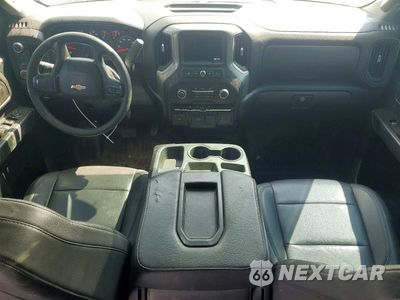 Zdjęcie 8 z 12 samochodu: 2020 CHEVROLET 3500 VIN:1GC4YSEYXLF255972 - miniatura