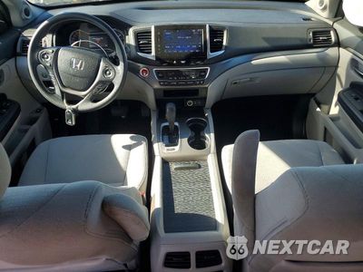 Zdjęcie 8 z 13 samochodu: 2018 HONDA PILOT EX VIN:5FNYF5H3XJB000216 - miniatura