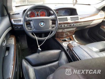 Zdjęcie 8 z 12 samochodu: 2007 BMW 750 VIN:WBAHN83547DT70796 - miniatura