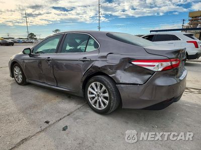 Drugie zdjęcie samochodu z przodu: 2018 TOYOTA CAMRY LE VIN:4T1B11HK8JU593579 - miniatura