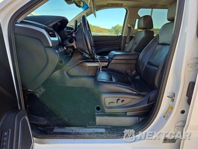 Zdjęcie 7 z 14 samochodu: 2018 CHEVROLET SUBURBAN K1500 LT VIN:1GNSKHKC1JR370015 - miniatura