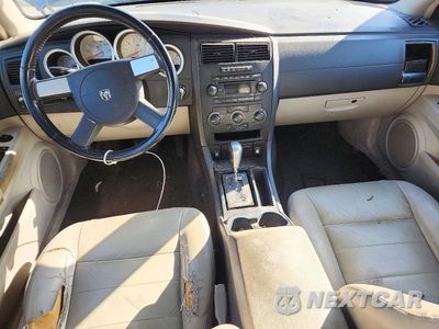 Zdjęcie 8 z 13 samochodu: 2005 DODGE MAGNUM SXT VIN:2D4FV48V45H619693 - miniatura