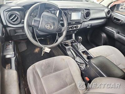 Zdjęcie 8 z 12 samochodu: 2017 TOYOTA TACOMA SR VIN:5TFRX5GN5HX089228 - miniatura