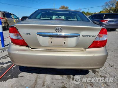 Zdjęcie 6 z 12 samochodu: 2003 TOYOTA CAMRY XLE VIN:4T1BE30K33U717935 - miniatura