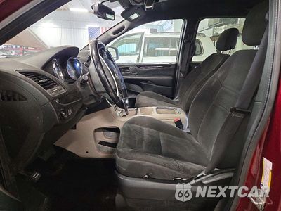 Zdjęcie 7 z 13 samochodu: 2018 DODGE GRAND CARAVAN SE VIN:2C4RDGBG0JR170669 - miniatura