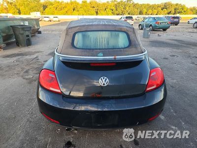 Zdjęcie 6 z 12 samochodu: 2014 VOLKSWAGEN BEETLE VIN:3VW517AT6EM819441 - miniatura