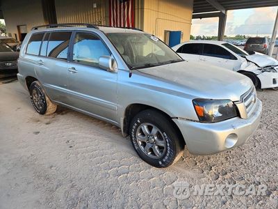 Czwarte zdjęcie samochodu z boku: 2006 TOYOTA HIGHLANDER BASE VIN:JTEDD21A160132729 - miniatura