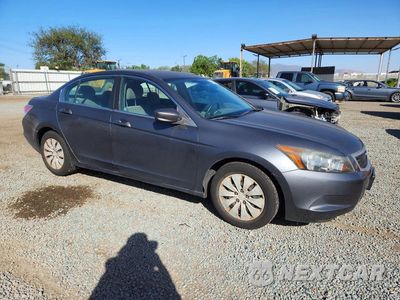 Czwarte zdjęcie samochodu z boku: 2010 HONDA ACCORD LX VIN:1HGCP2F39AA184101 - miniatura