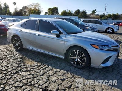Czwarte zdjęcie samochodu z boku: 2020 TOYOTA CAMRY SE VIN:4T1M11AK1LU879098 - miniatura