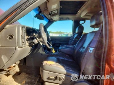 Zdjęcie 7 z 12 samochodu: 2004 CHEVROLET AVALANCHE K1500 VIN:3GNEK12T24G277397 - miniatura